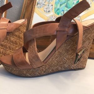 Jessica Simpson wedge